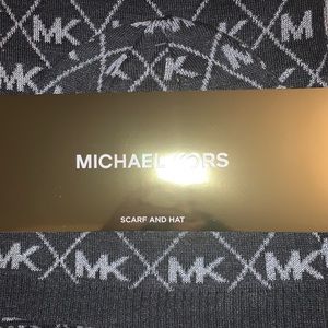 Micheal kors scarf and hat set